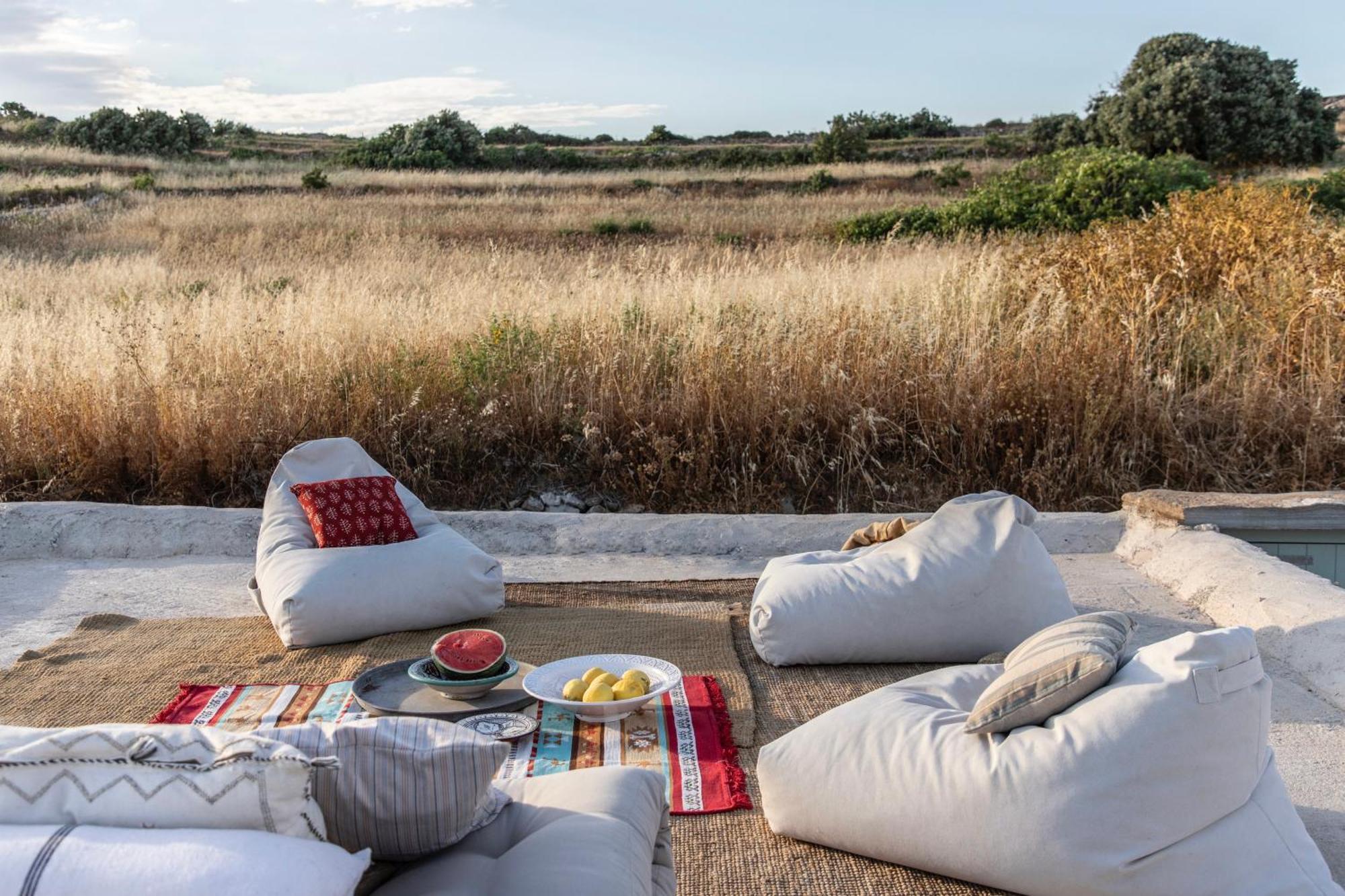 Onos Eco Living Villa Mesi  ภายนอก รูปภาพ